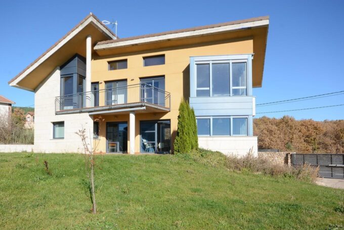 Imagen destacada de Casa / Chalet en venta en El Rasillo de Cameros  con referencia C2408