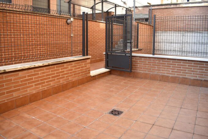 Imagen destacada de Local en venta en Navarrete  con referencia L7029