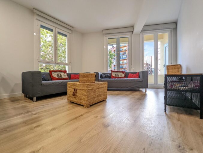 Imagen destacada de Piso en alquiler en Logroño  con referencia AP03311